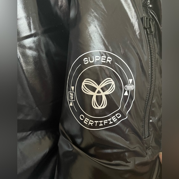 SOLD!! TNA Aritzia EUC The Super Puff Long Vest- Size M - Picture 5 of 6